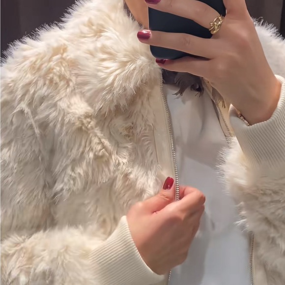 Zara Faux Fur Bomber NWT Jacket Ecru 3046/028/712 Cream XS mob wife old money - Picture 13 of 16